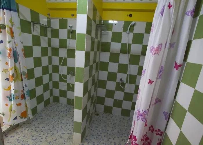 Hostel Adan World