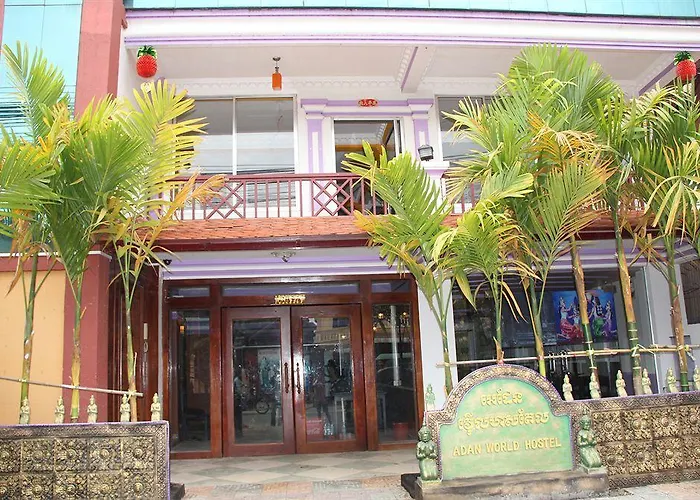 Hostel Adan World *