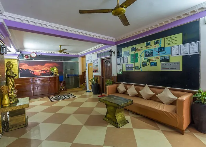 Hostel Adan World *