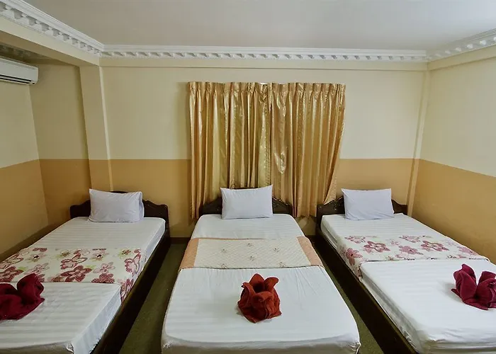 Hostel Adan World *